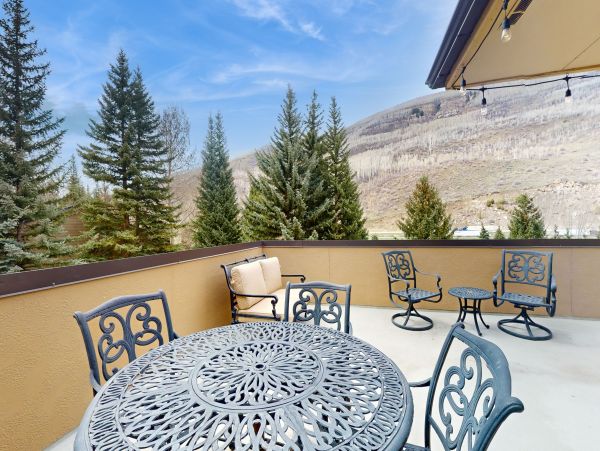 Luxurious Vail Vacation Rental with Stunning Mountain Views