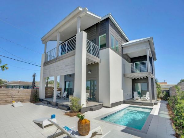 Across the Street Panama City Vacation Home Five Bedroom