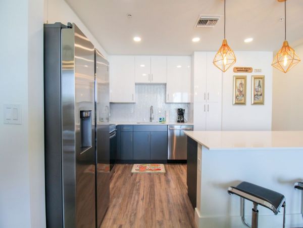 Sarasota Vacation Condo One Bedroom Communal Pool