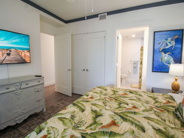 Sarasota Vacation Condo One Bedroom Communal Pool