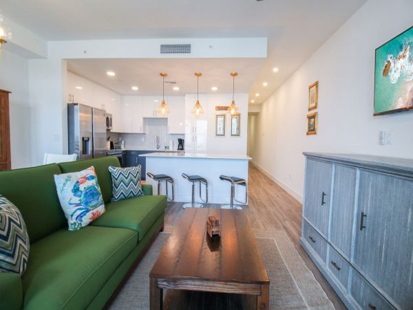 Sarasota Vacation Condo One Bedroom Communal Pool