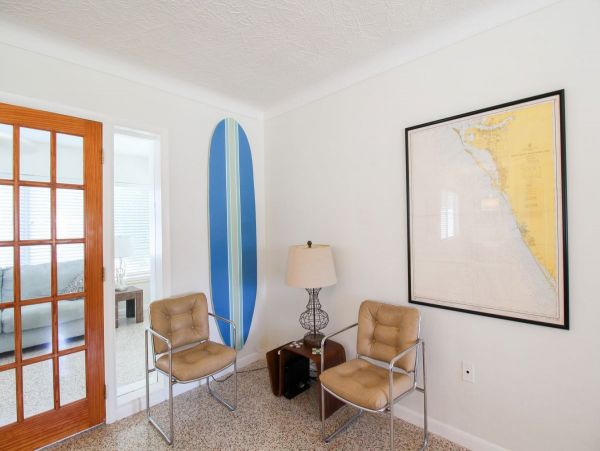 Lovely 2 Bedroom Vacation Rental in Sarasota Drive to Beach