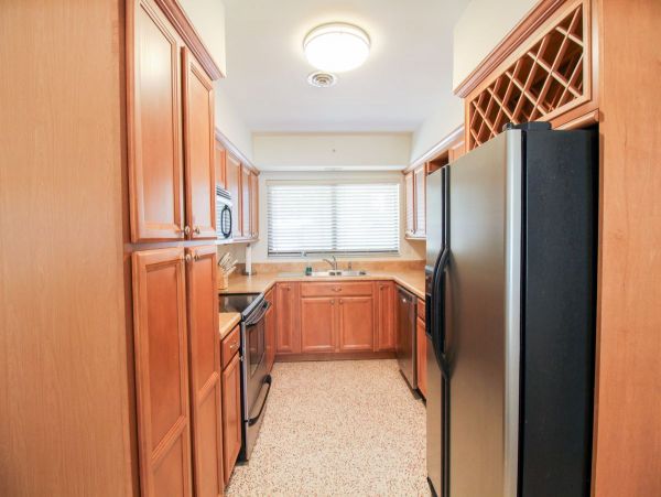 Lovely 2 Bedroom Vacation Rental in Sarasota Drive to Beach