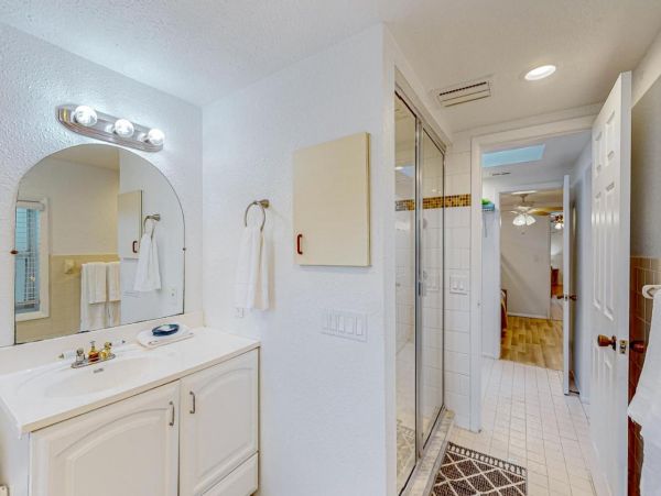 Charming 2 Bedroom Vacation Rental with Private Pool