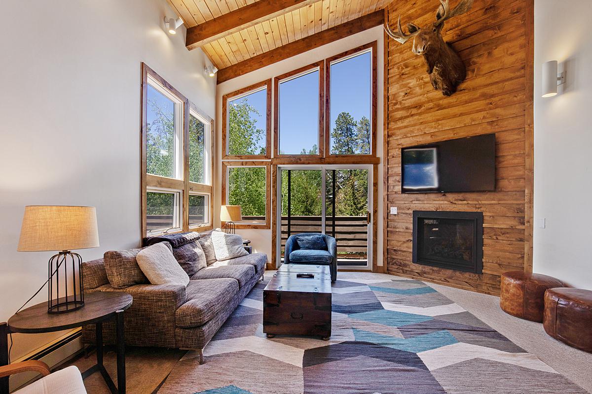 Breckenridge Four Bedroom Plus Loft Mountain Vacation Home