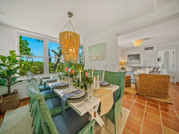 Four Bedroom Beachfront Vacation Home in Anna Maria