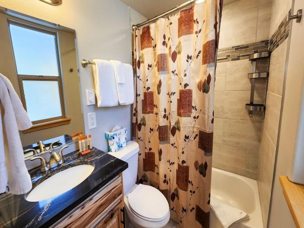 Lovely Cabin with 2 Bedrooms in Breckenridge Sleeps 5 Guests