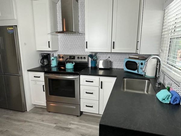 Charming One Bedroom One Bath Vacation Condo Downtown Sarasota