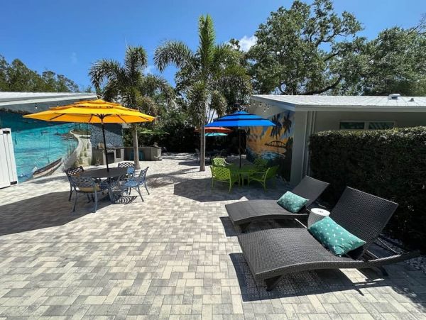 Charming One Bedroom One Bath Vacation Condo Downtown Sarasota