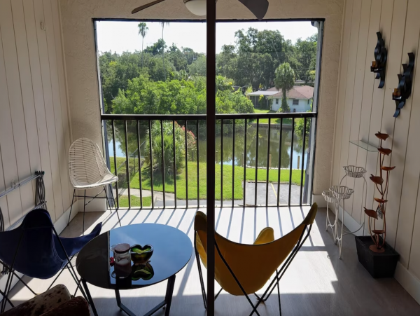 Lovely 2 Bedroom Condo in Sarasota with Water View