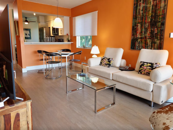 Lovely 2 Bedroom Condo in Sarasota with Water View