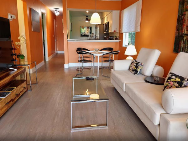 Lovely 2 Bedroom Condo in Sarasota with Water View