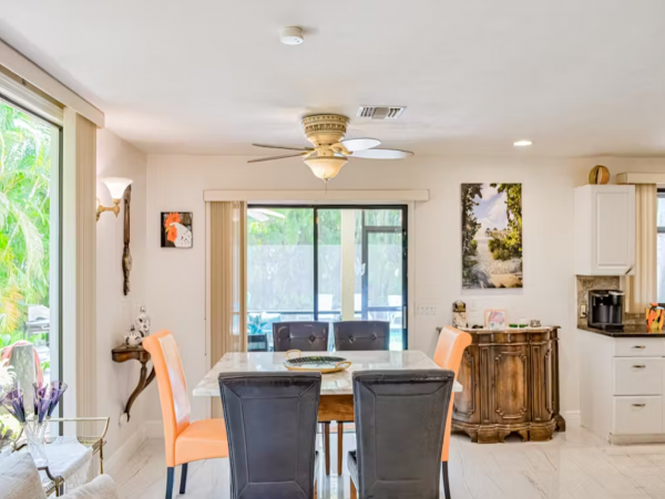 Tropical Retreat with 4 Bedrooms in Naples
