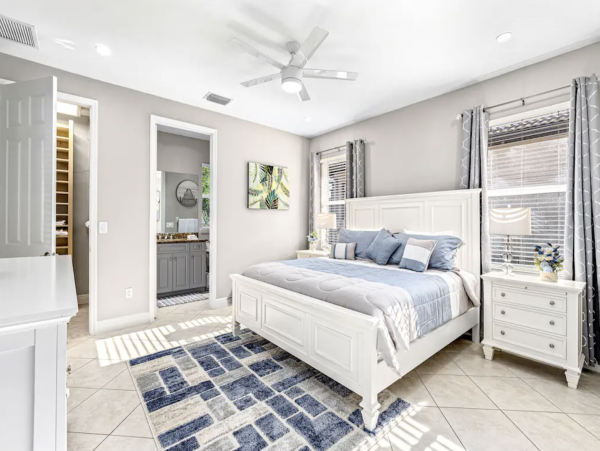 Naples Four Bedroom Lovely Rental Close to Beaches