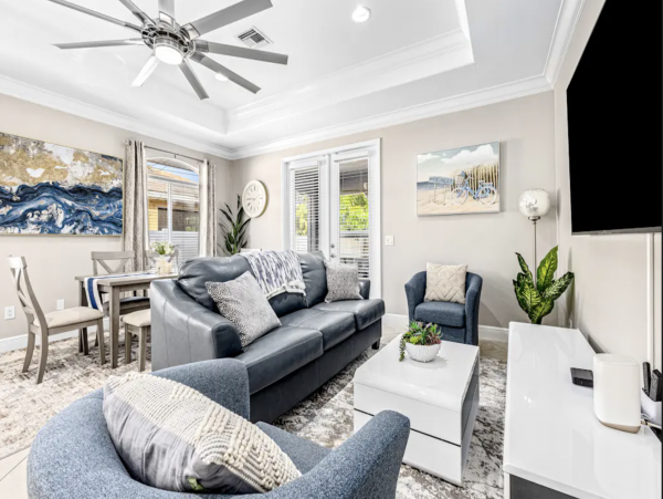 Naples Four Bedroom Lovely Rental Close to Beaches