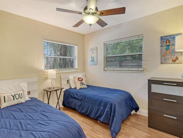 Sarasota Vacation Home Three Bedroom