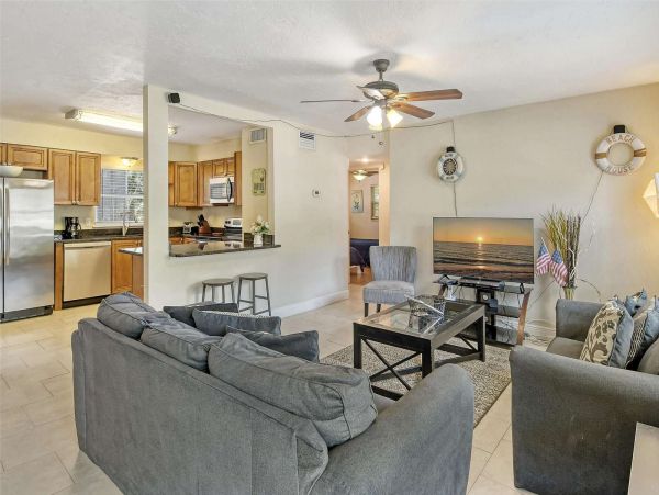 Sarasota Vacation Home Three Bedroom