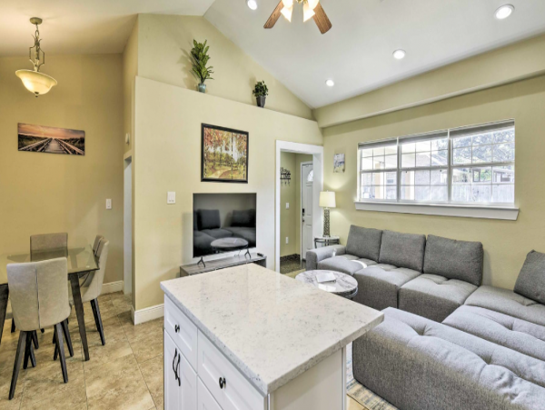Fort Walton Beach Vacation Rental 4 Bedrooms with Fire Pit
