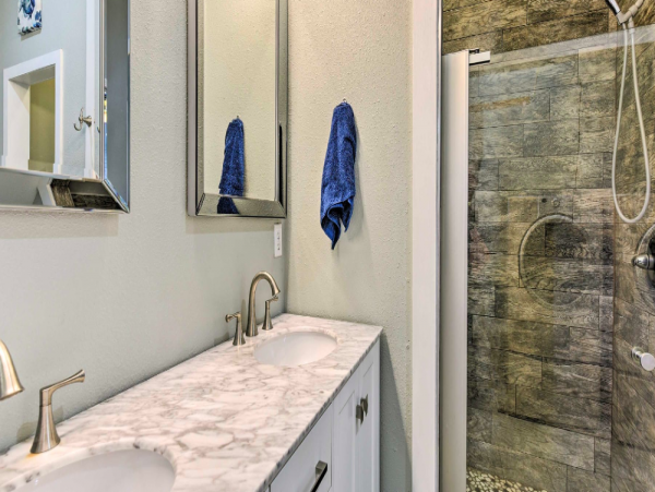 Fort Walton Beach Vacation Rental 4 Bedrooms with Fire Pit