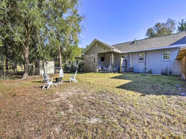 Fort Walton Beach Vacation Rental 4 Bedrooms with Fire Pit