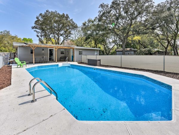 Fort Walton Pool House