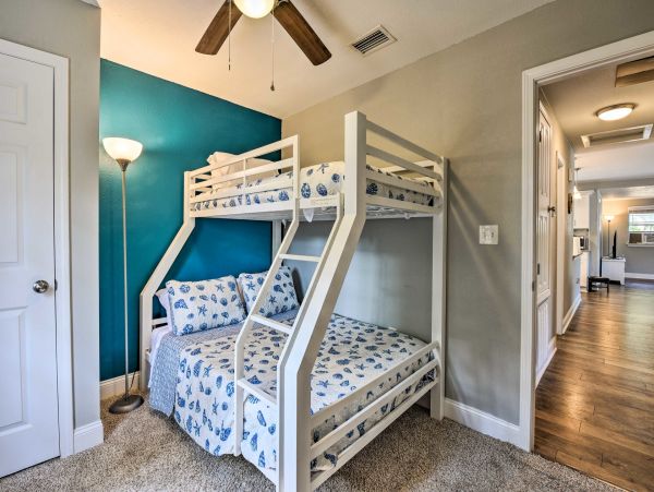 Fort Walton Pool House
