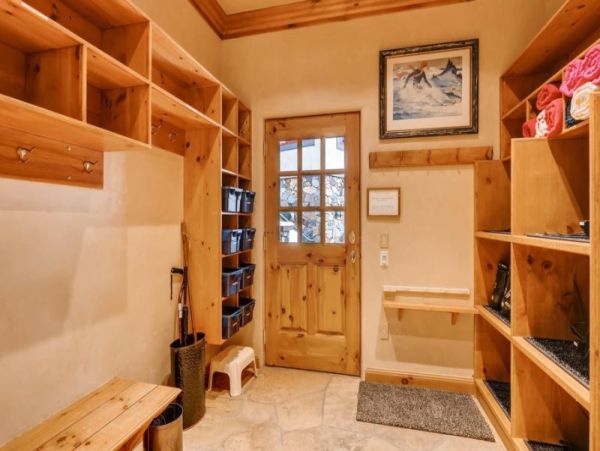 Ski Vacation Retreat Sleeps 16