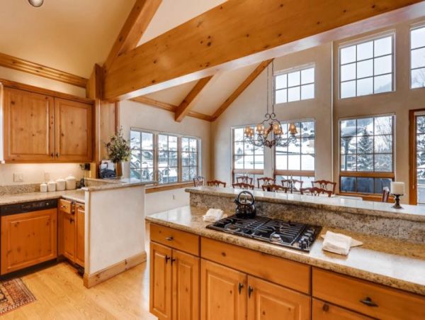 Ski Vacation Retreat Sleeps 16
