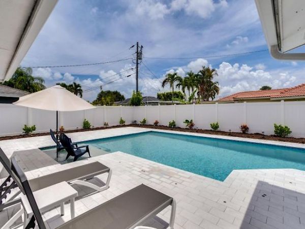 Palm Beach Gardens Vacation Home Four Bedroom