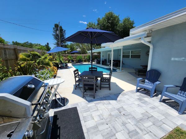Anna Maria Vacation Home with 3 Bedroom