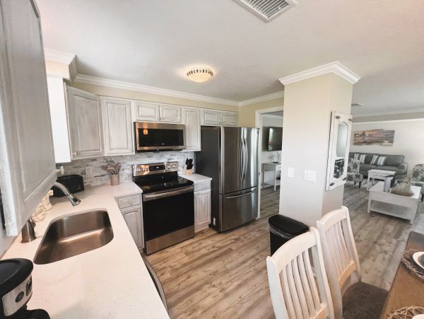 Holmes Beach Vacation Duplex Two Bedroom Walk to Beach