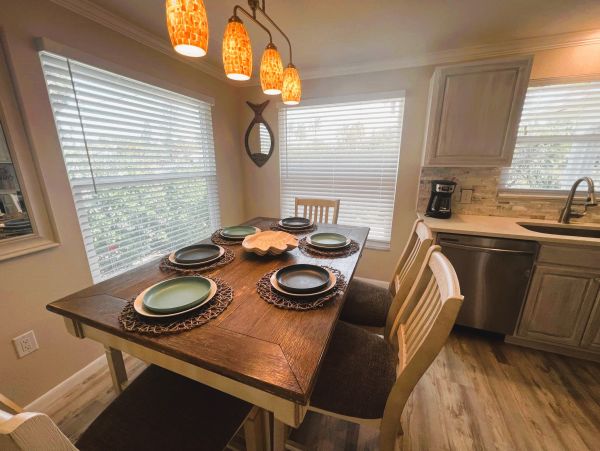 Holmes Beach Vacation Duplex Two Bedroom Walk to Beach