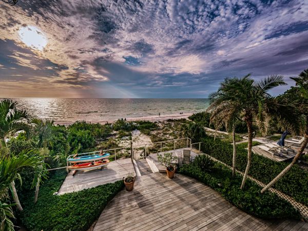 On Beach Indian Rocks Vacation Home - 4 Bedroom Florida Rental