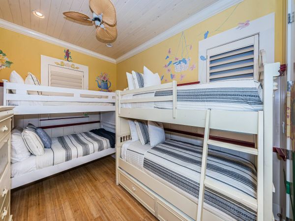 On Beach Indian Rocks Vacation Home - 4 Bedroom Florida Rental