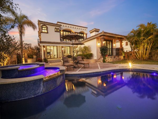 Luxurious 5 Bedroom Vacation Home in Los Cabos