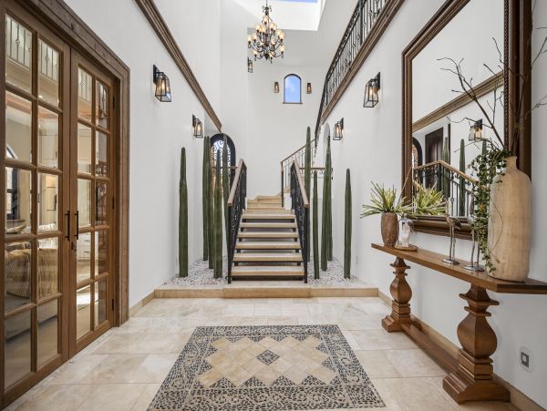 Luxurious 5 Bedroom Vacation Home in Los Cabos