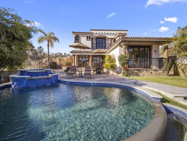 Luxurious 5 Bedroom Vacation Home in Los Cabos