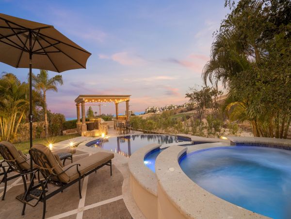 Luxurious 5 Bedroom Vacation Home in Los Cabos