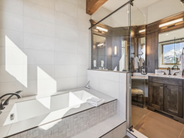 5,000 Sq Ft luxurious Living Breckenridge Mountain Home