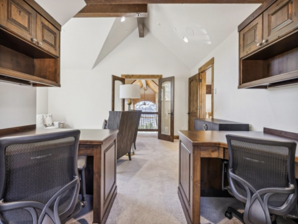 5,000 Sq Ft luxurious Living Breckenridge Mountain Home