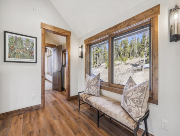 5,000 Sq Ft luxurious Living Breckenridge Mountain Home