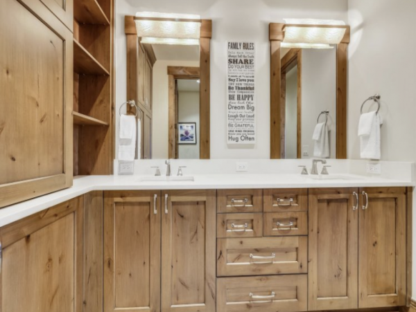 5,000 Sq Ft luxurious Living Breckenridge Mountain Home