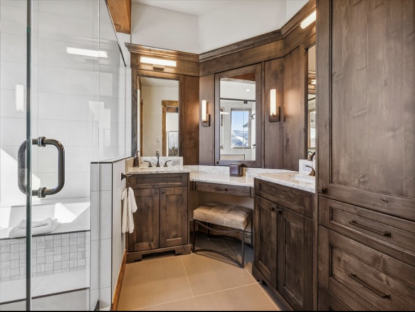 5,000 Sq Ft luxurious Living Breckenridge Mountain Home