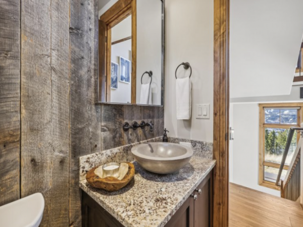 5,000 Sq Ft luxurious Living Breckenridge Mountain Home