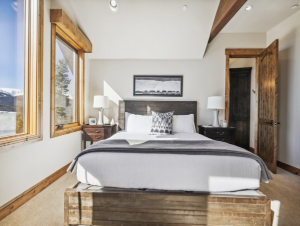 5,000 Sq Ft luxurious Living Breckenridge Mountain Home