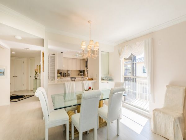Lovely 2 Bedroom Vacation Condo in Marco Island