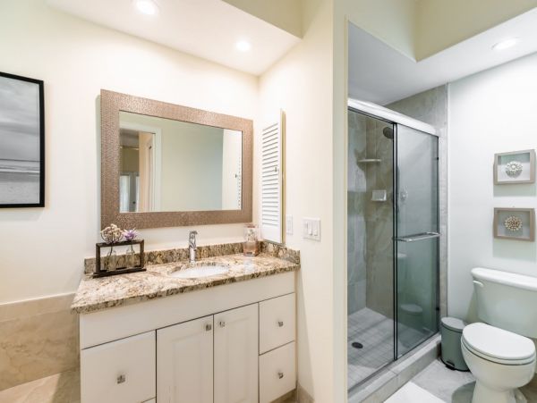 Three Bedroom Canal Front Vacation Home in Marco Island