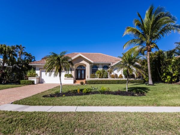 Three Bedroom Canal Front Vacation Home in Marco Island