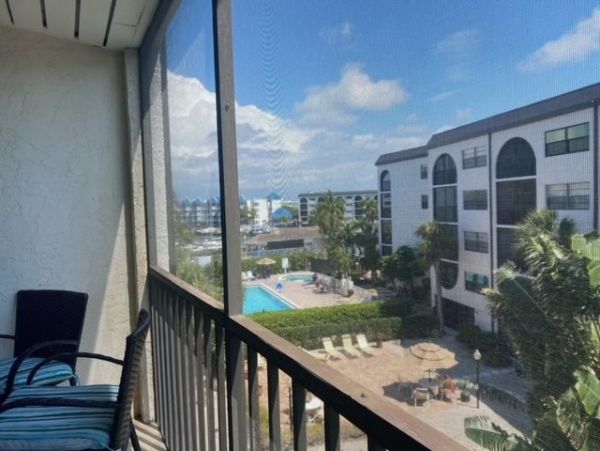 Marco Island Condo 1077466