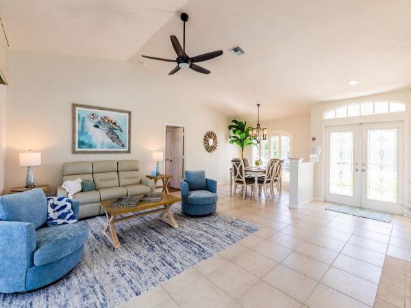 Marco Island Home 1077470